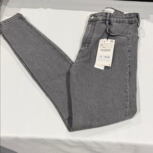 Zara Women's Gray Skinny Jeans